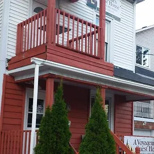 A Voyageur's 3* Ottawa