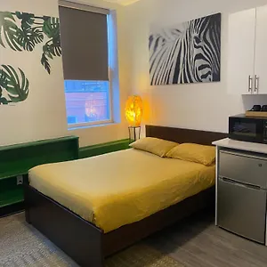 Hotel Queen Nest